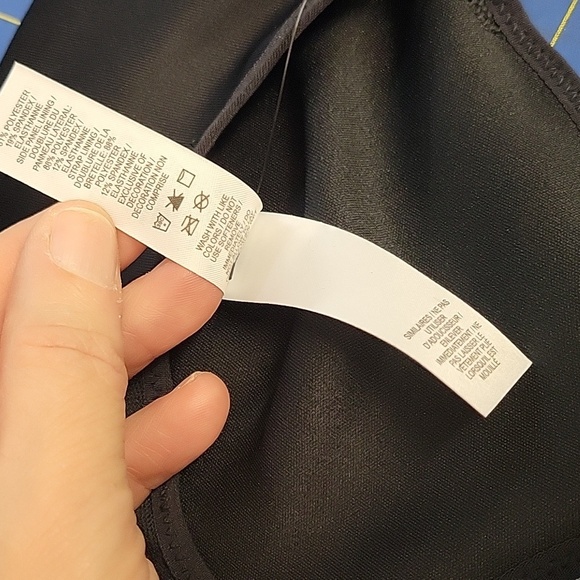 Nike Women's Black Sports Training Bra Small - Picture 6 of 10